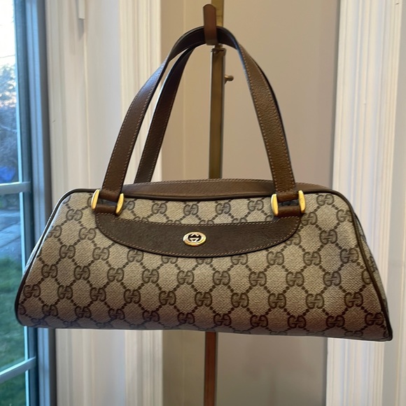 Gucci Handbags - 💗Vintage Gucci Barrel Bag